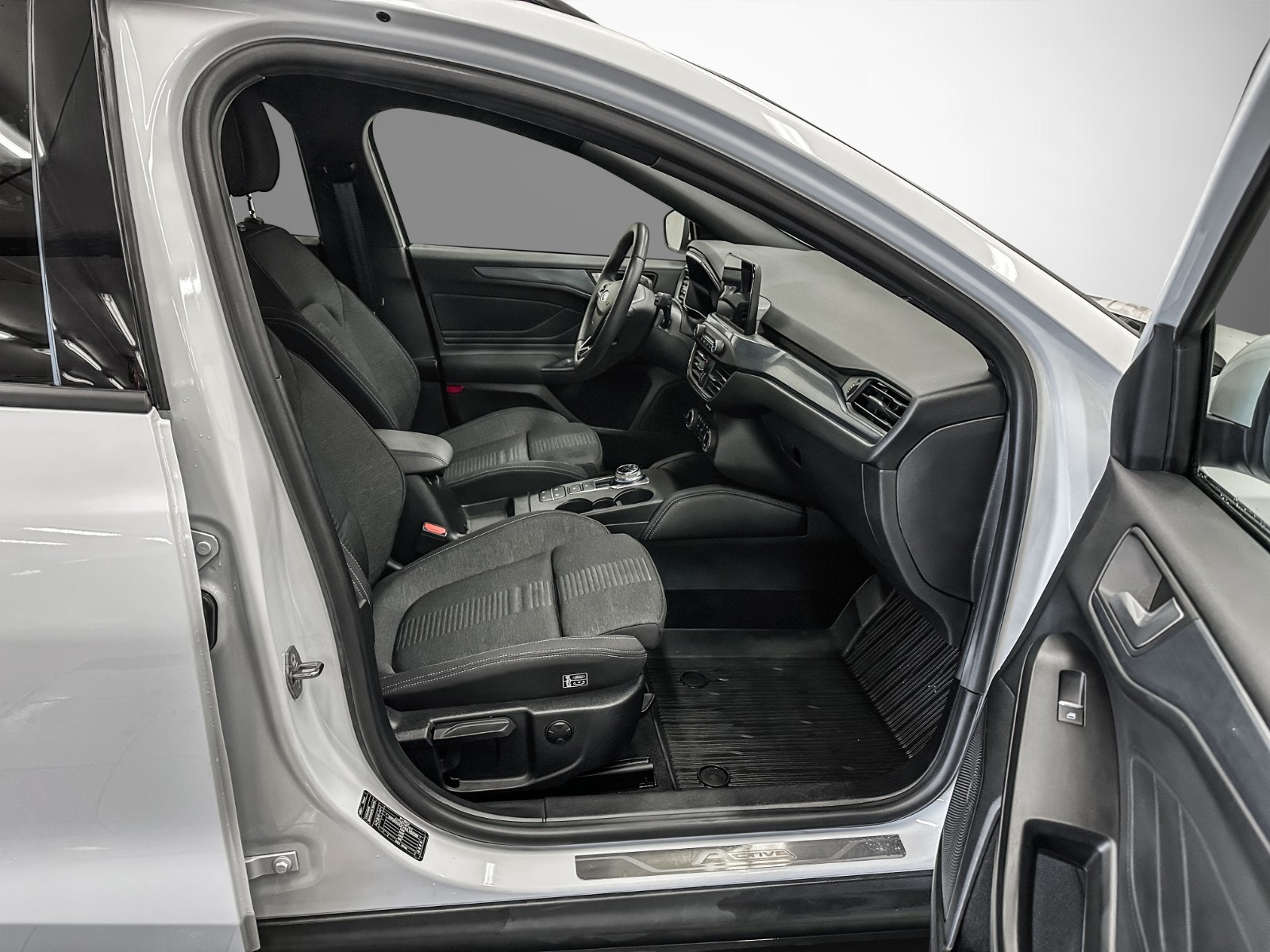 Ford Focus Active 1.0 EcoBoost SelectShift, 8-trins, 125ps, 2020