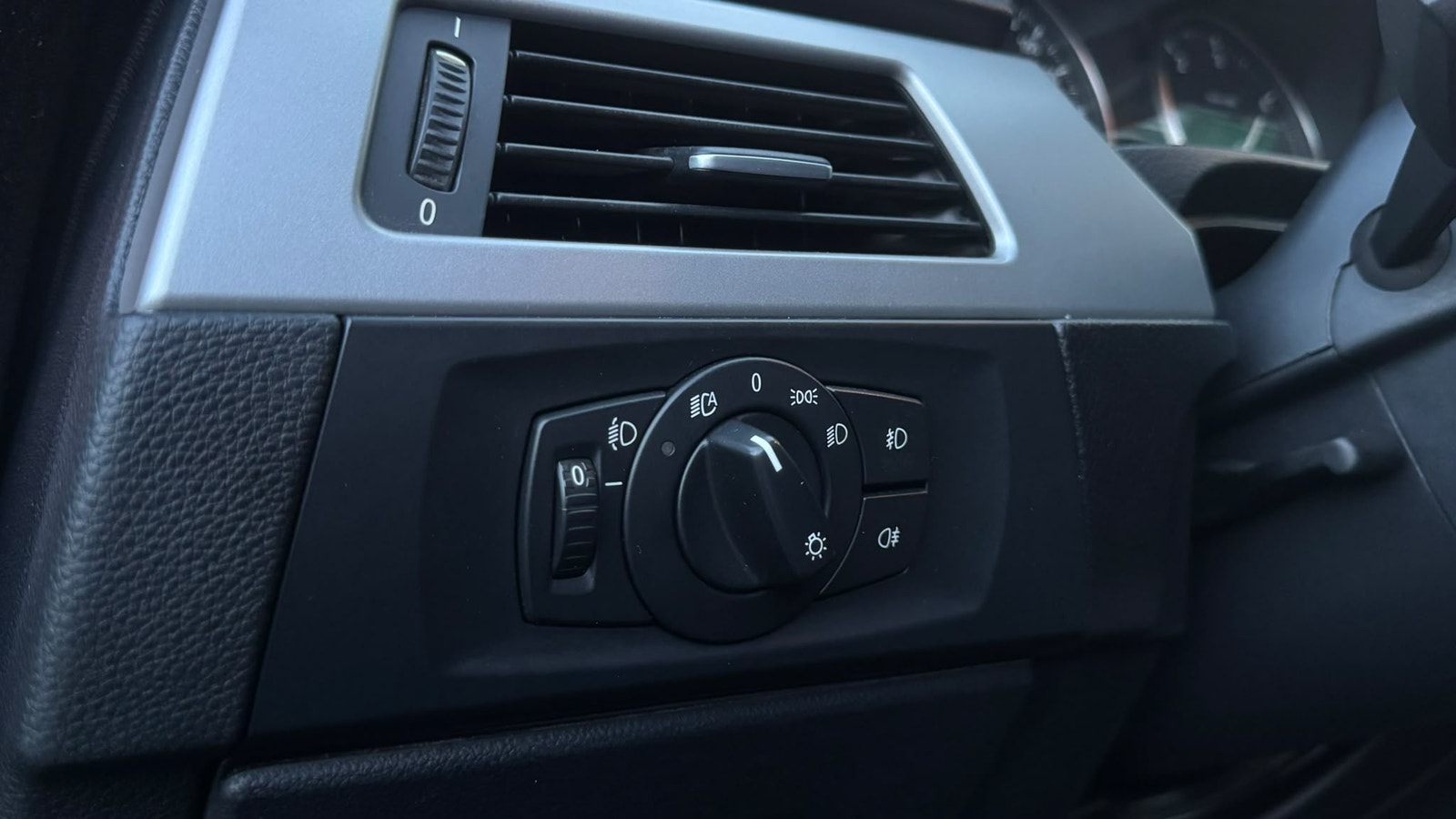 BMW 320d Touring Manual, 6-trins, 177ps, 2008