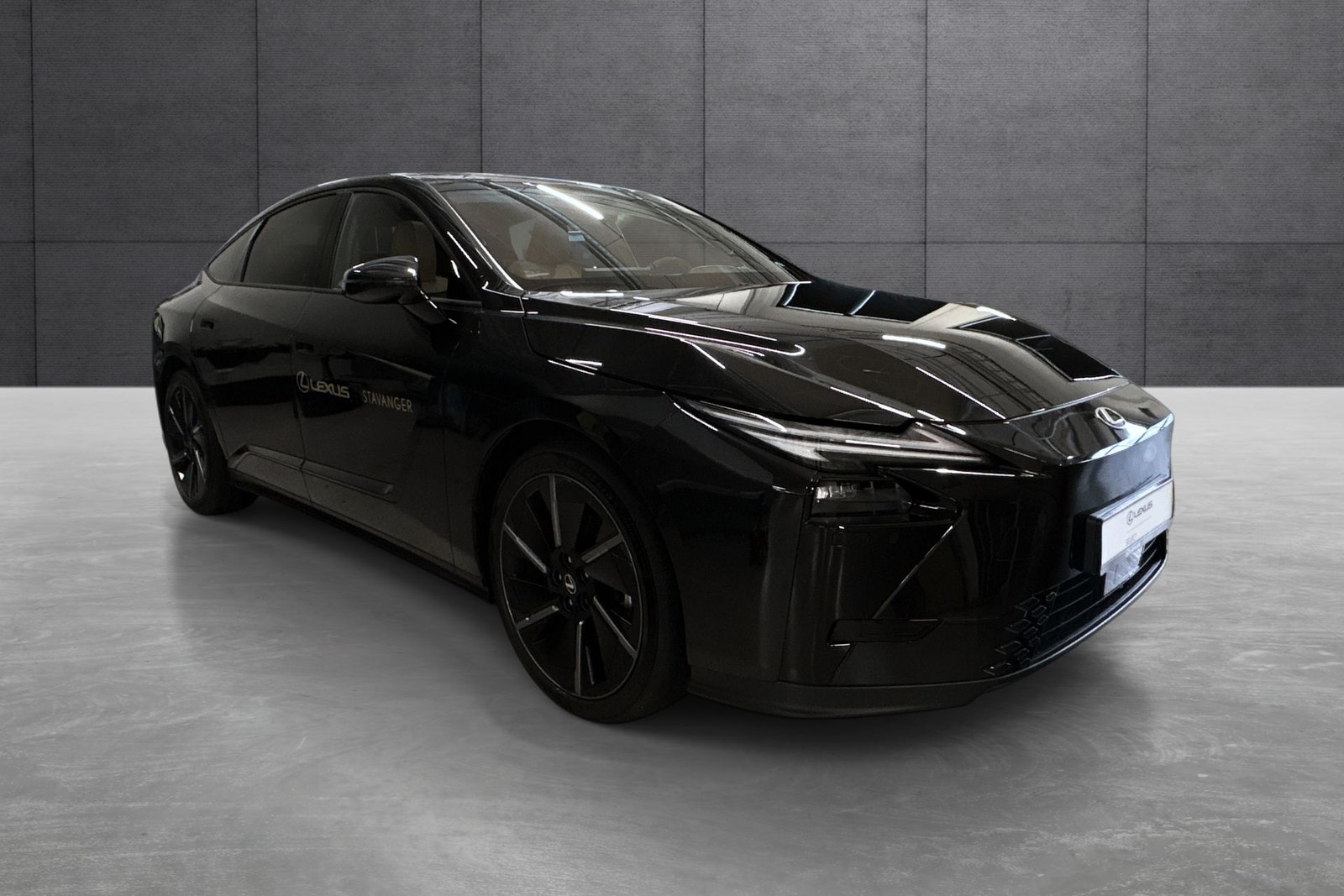 Lexus ES 500e, 343ps, 2026