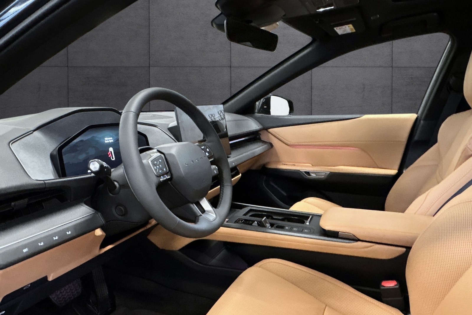 Lexus ES 500e, 343ps, 2026