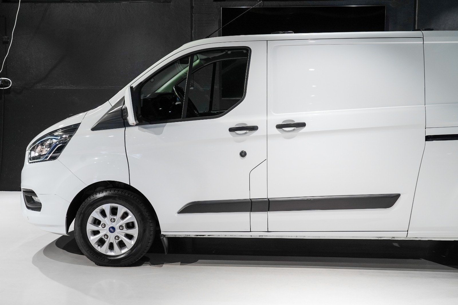 Ford Transit Custom 340 2.0 EcoBlue Manual, 130hp, 2021