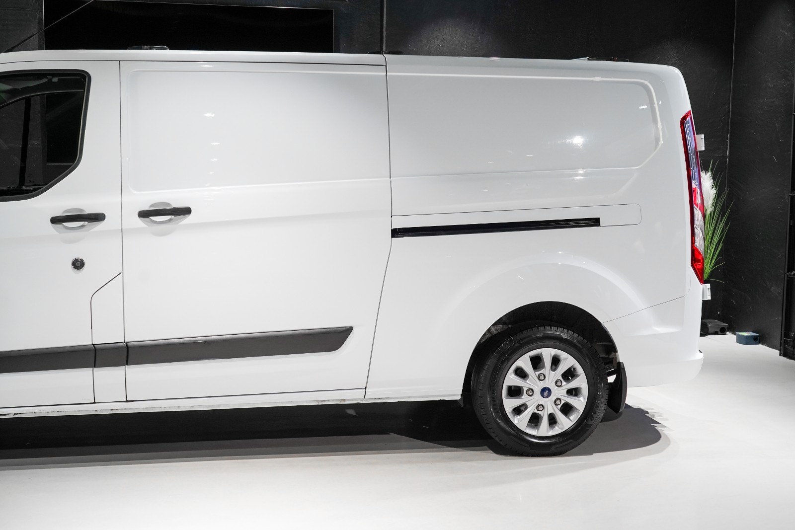 Ford Transit Custom 340 2.0 EcoBlue Manual, 130hp, 2021