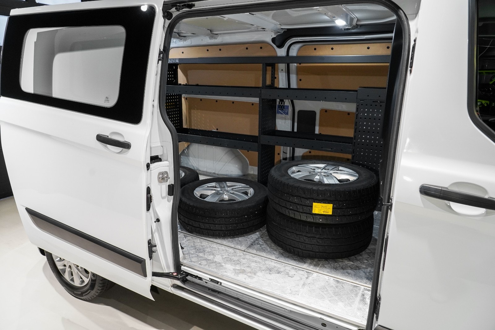 Ford Transit Custom 340 2.0 EcoBlue Manual, 130hp, 2021