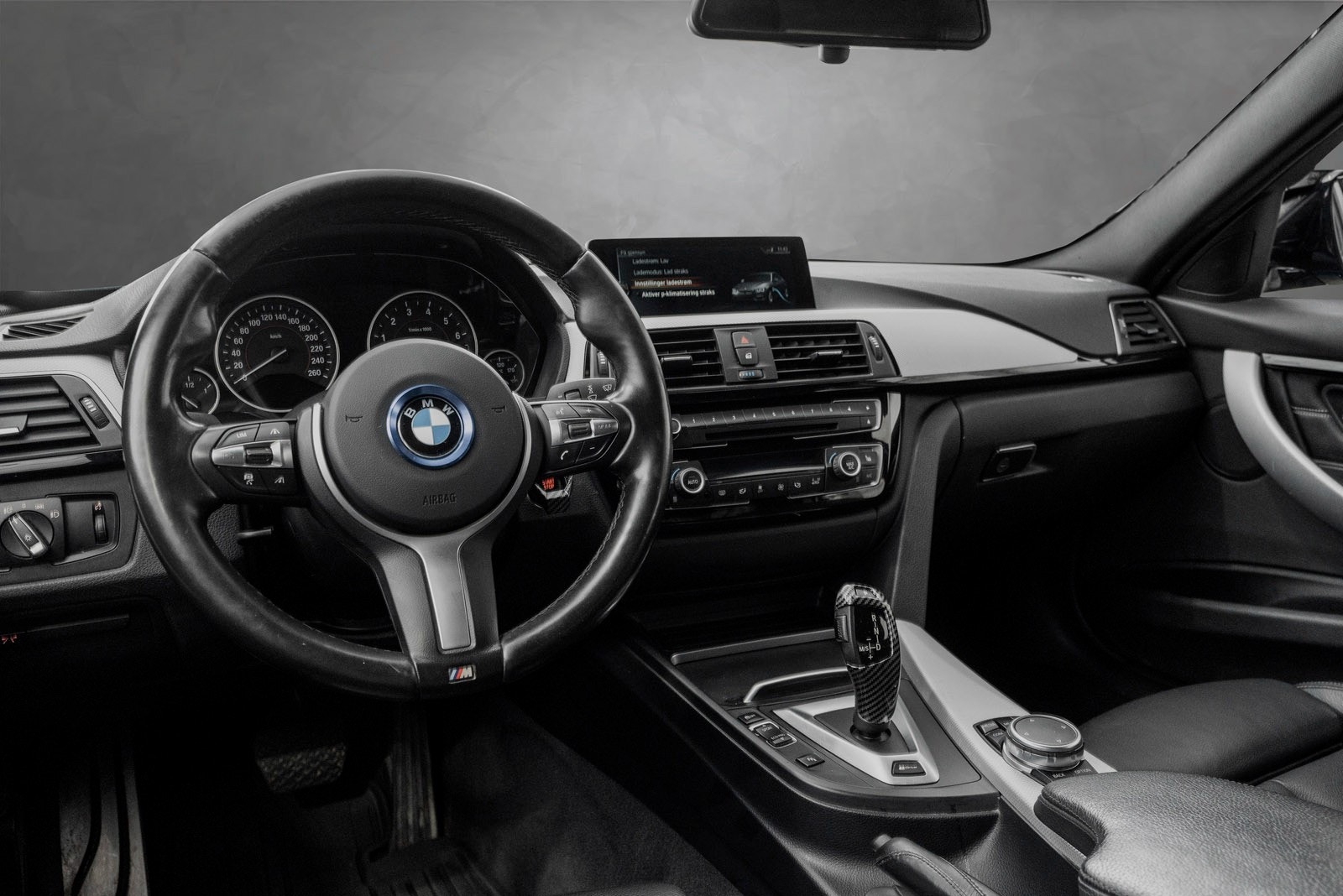 BMW 330e Sedan Steptronic, 8-trins, 252ps, 2017