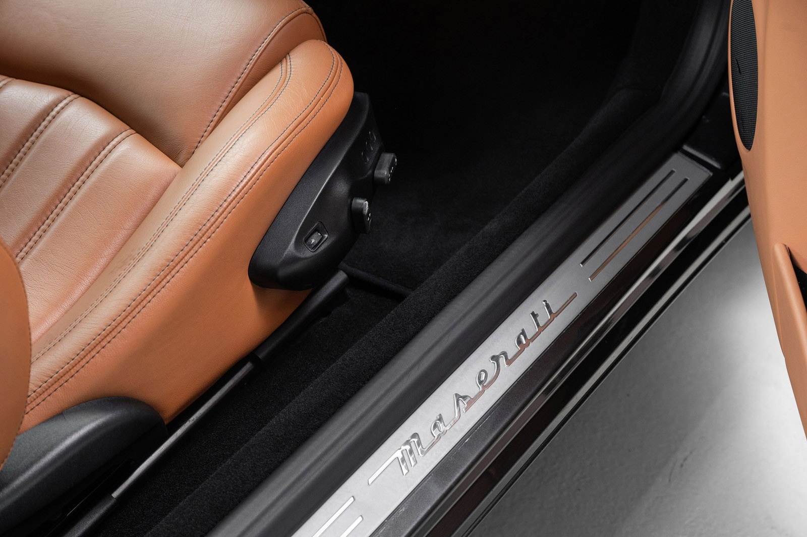Maserati GranTurismo Automatic, 6-trins, 405ps, 2008