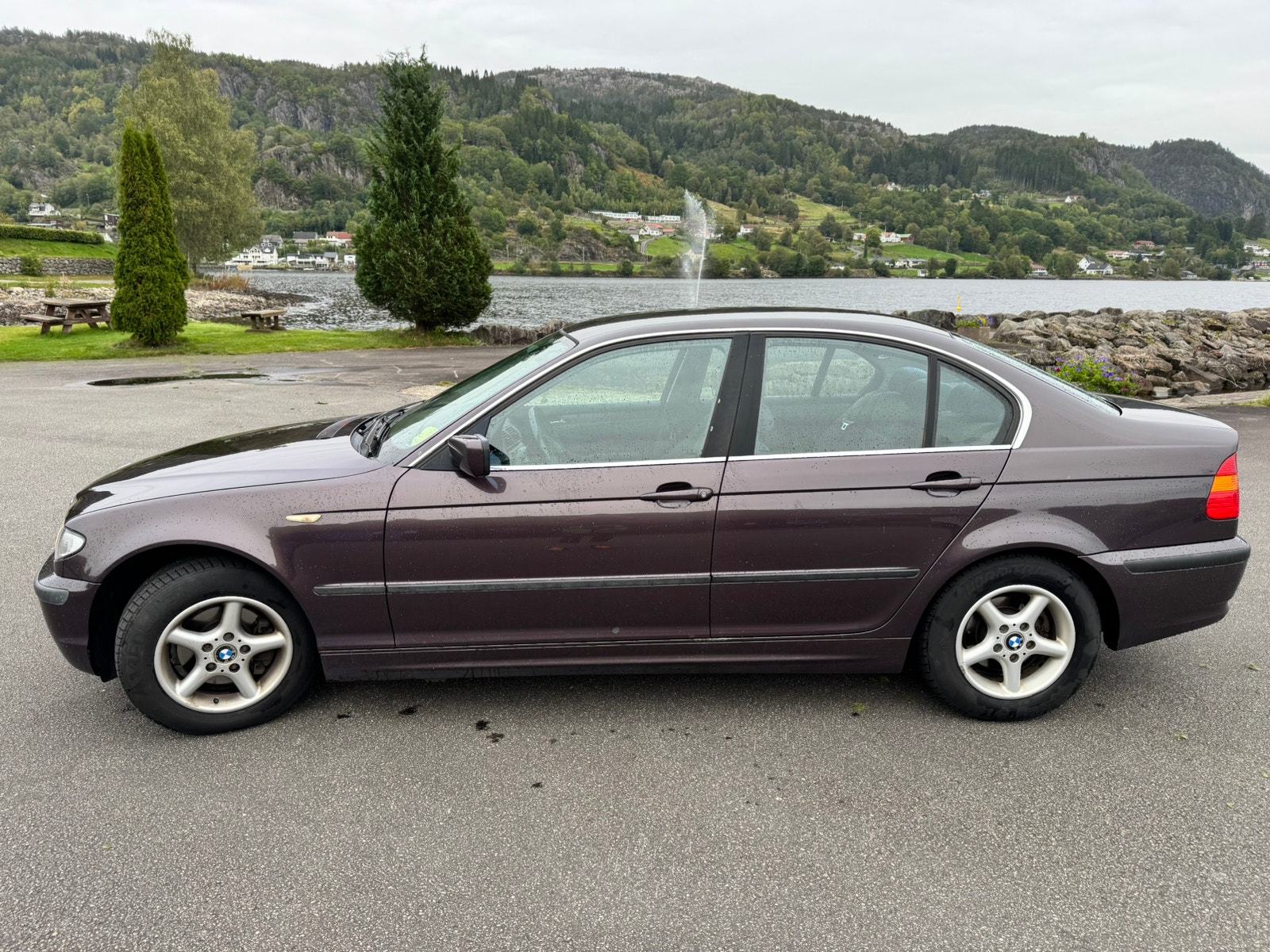 BMW 320i Sedan Automatic, 5-trins, 170ps, 2002