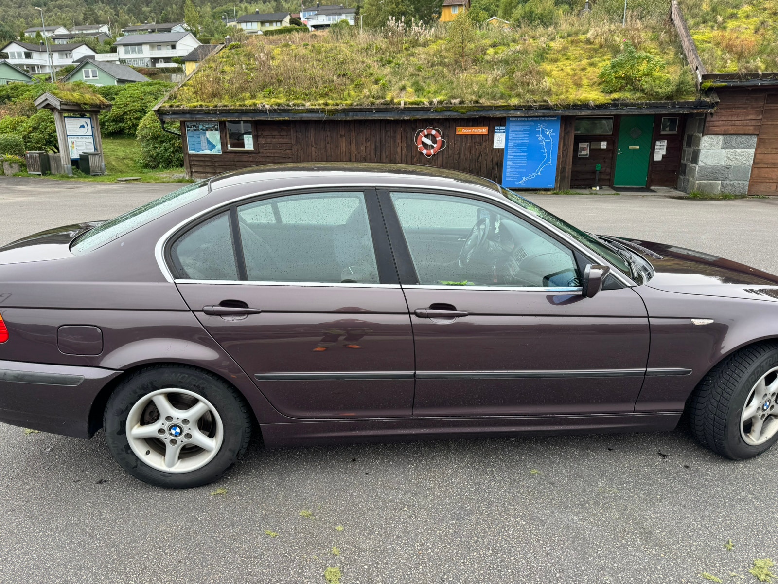 BMW 320i Sedan Automatic, 5-trins, 170ps, 2002
