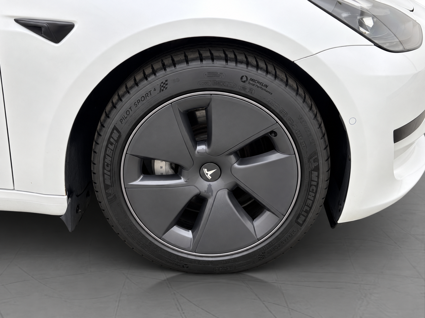 Tesla Model 3 Standard Range Plus, 325hk, 2021