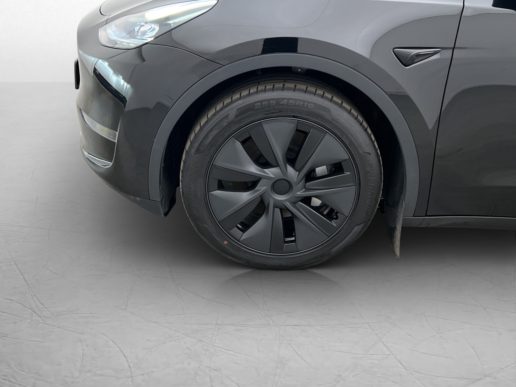 Tesla Model Y Long Range AWD, 514ps, 2025
