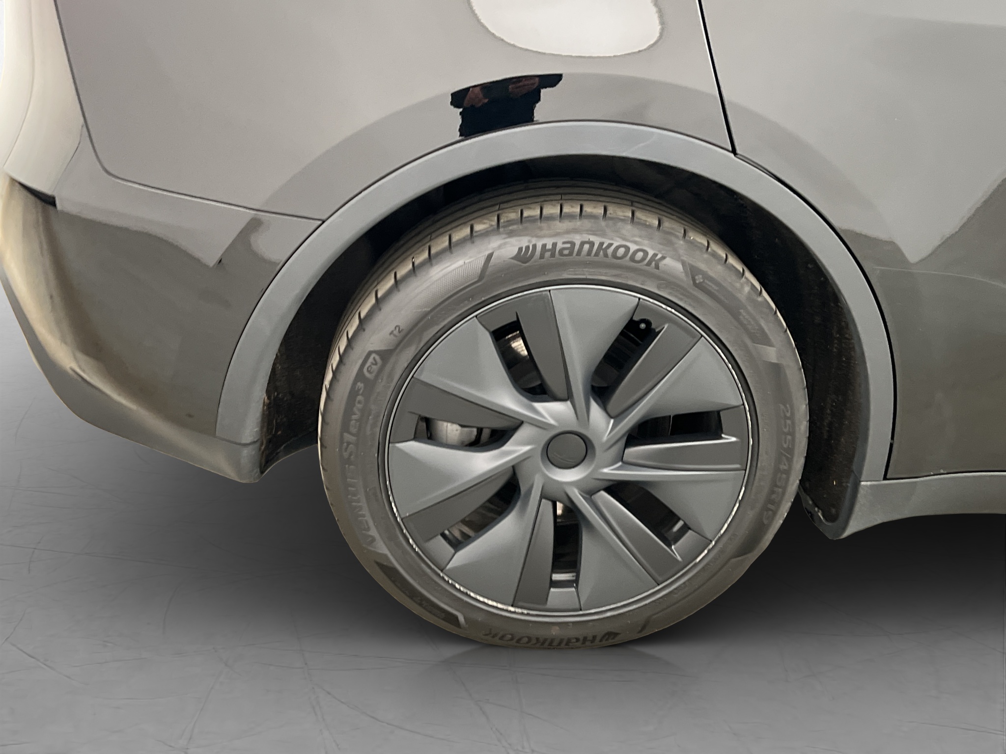 Tesla Model Y Long Range AWD, 514ps, 2025