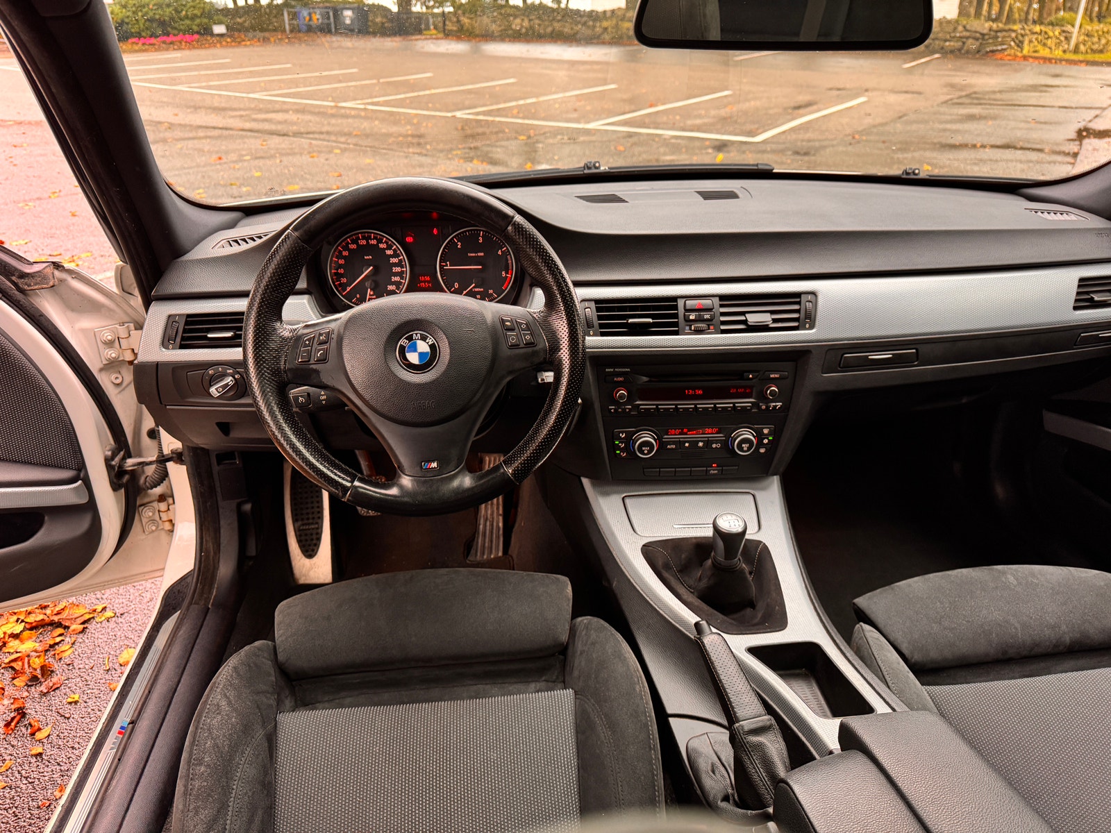 BMW 320d Touring Manual, 6-trins, 177ps, 2009