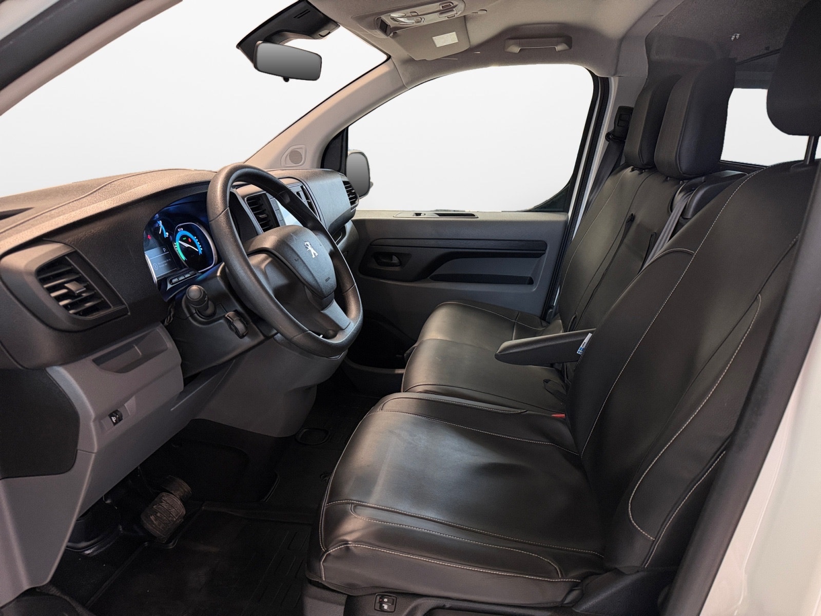 Peugeot e-Expert 75, 136ps, 2022