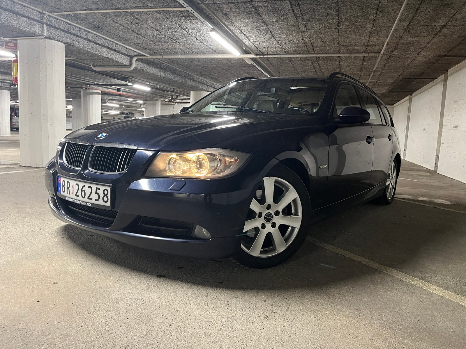 BMW 320d Touring Manual, 6-trins, 163ps, 2006