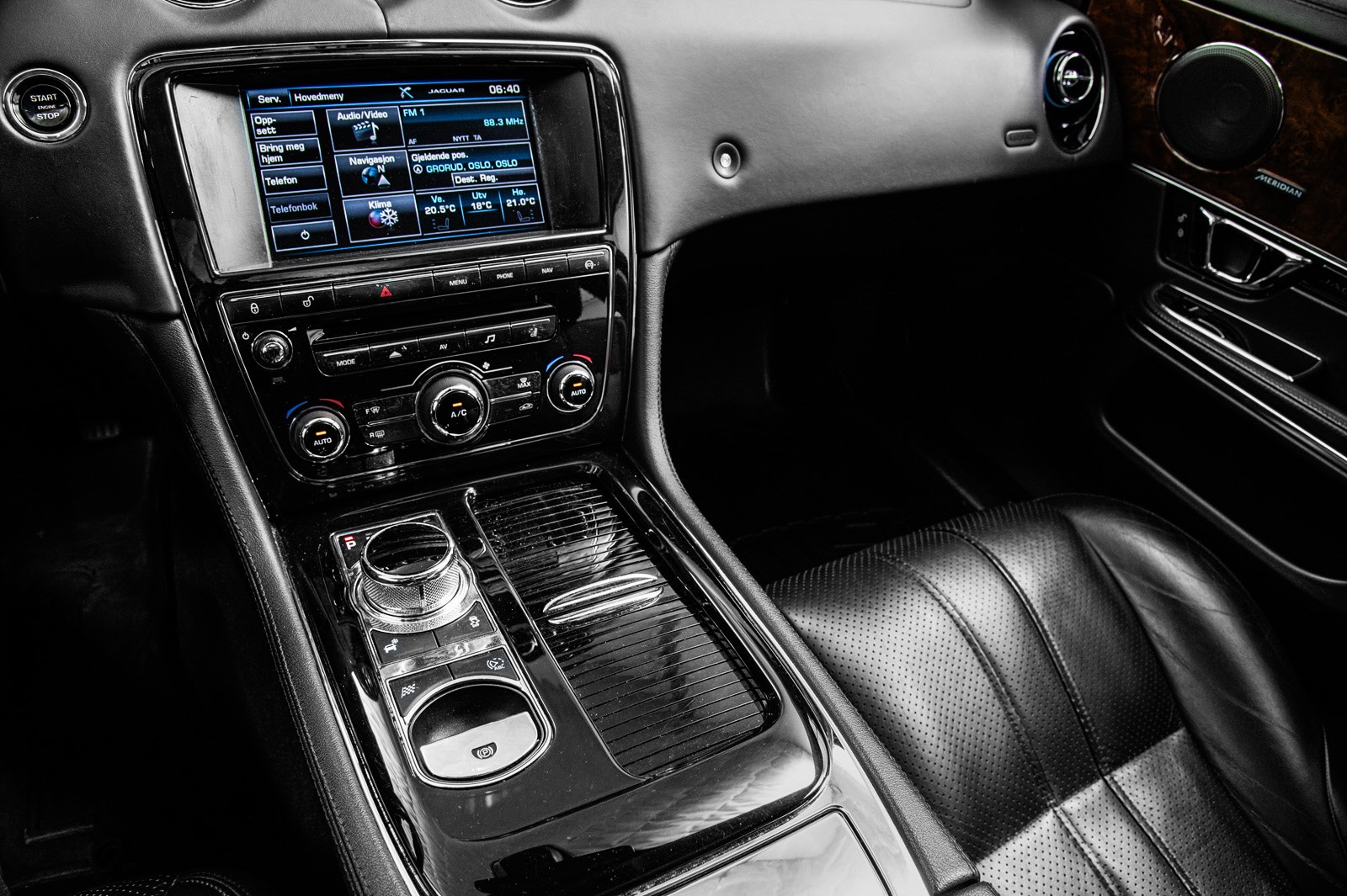 Jaguar XJ 3.0 V6 AWD Automatic, 340hp, 2014