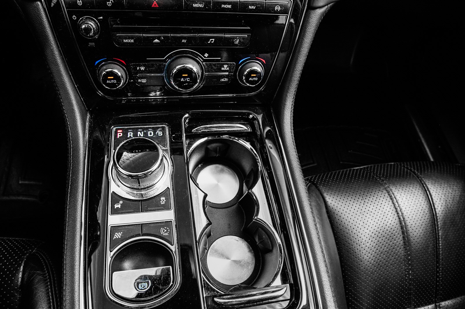 Jaguar XJ 3.0 V6 AWD Automatic, 340hp, 2014