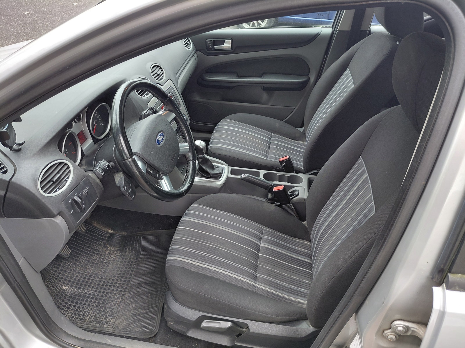 Ford Focus Combi 1.6 TDCi Manual, 5-trins, 90ps, 2010