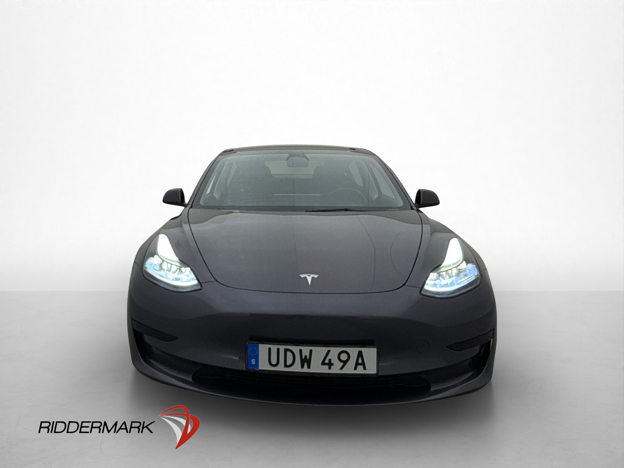 Tesla Model 3 Standard Range, 283ps, 2022