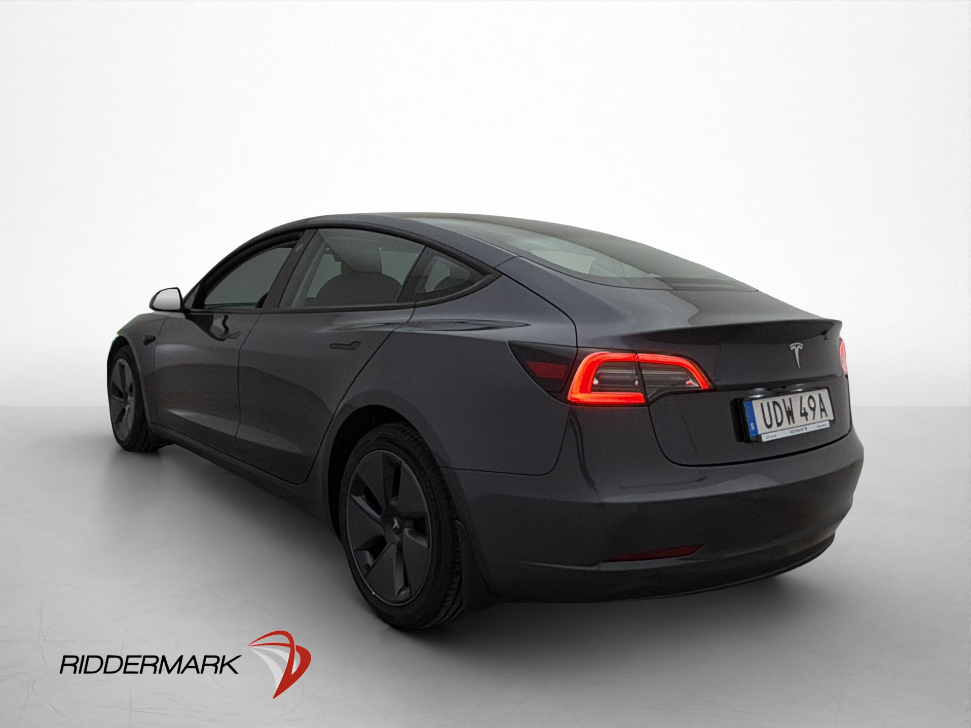 Tesla Model 3 Standard Range, 283ps, 2022