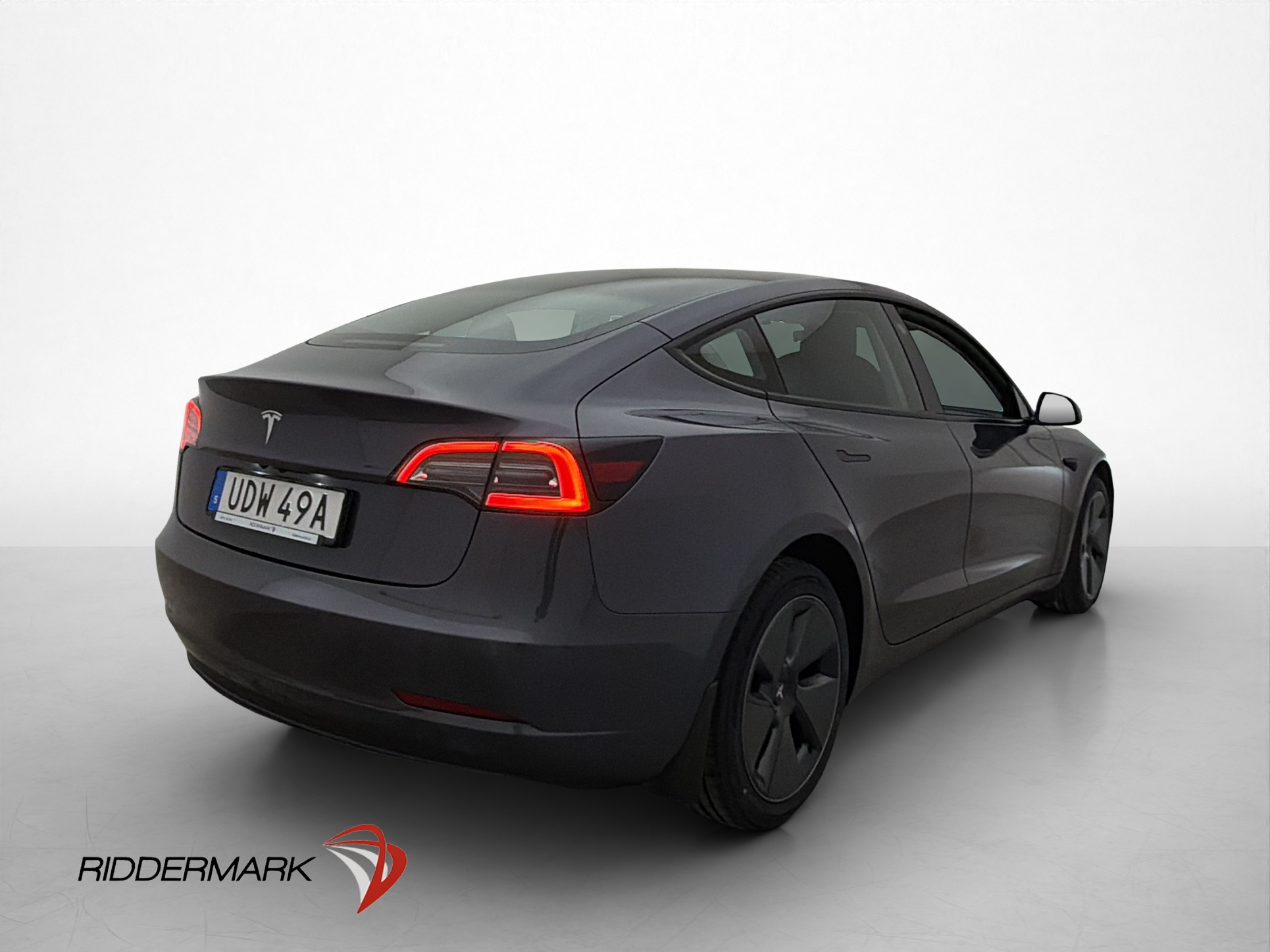 Tesla Model 3 Standard Range, 283ps, 2022