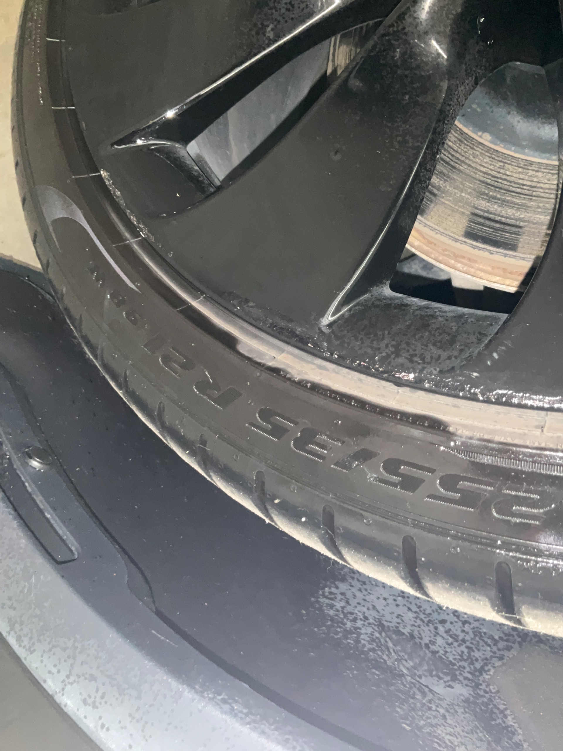 Tesla Model Y Performance, 534ps, 2023