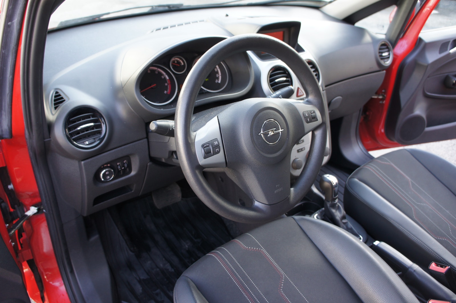 Opel Corsa 5-door 1.4 Automatic, 4-trins, 100ps, 2012