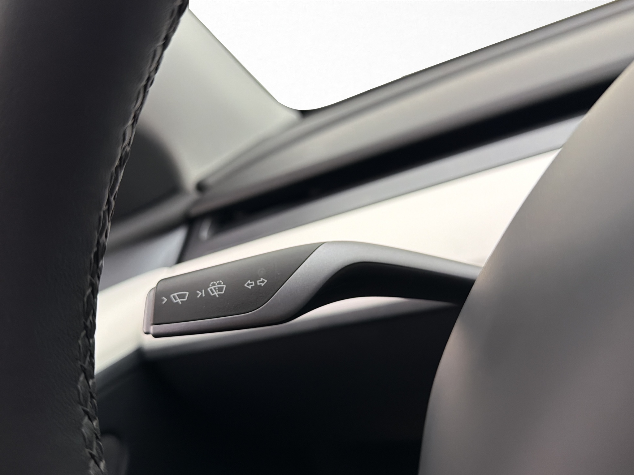 Tesla Model Y Long Range AWD, 514hp, 2023