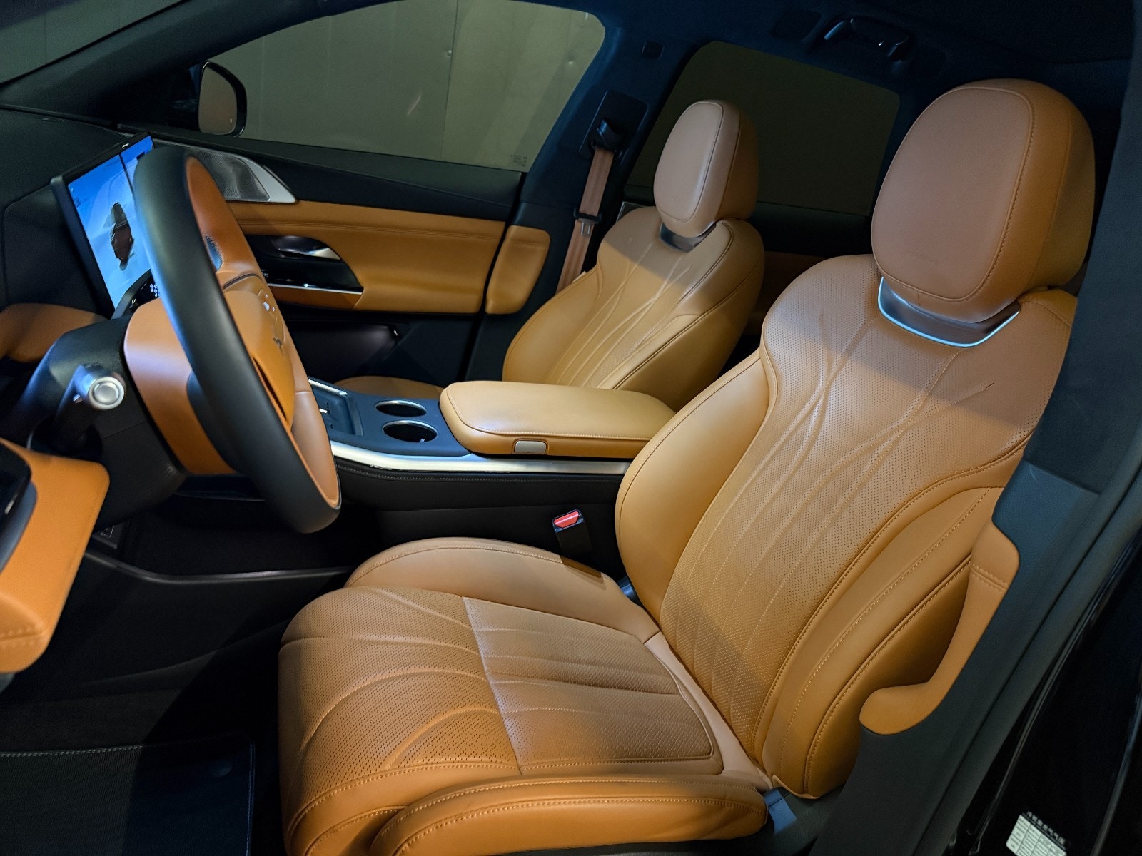XPENG G9 Performance, 575ps, 2025