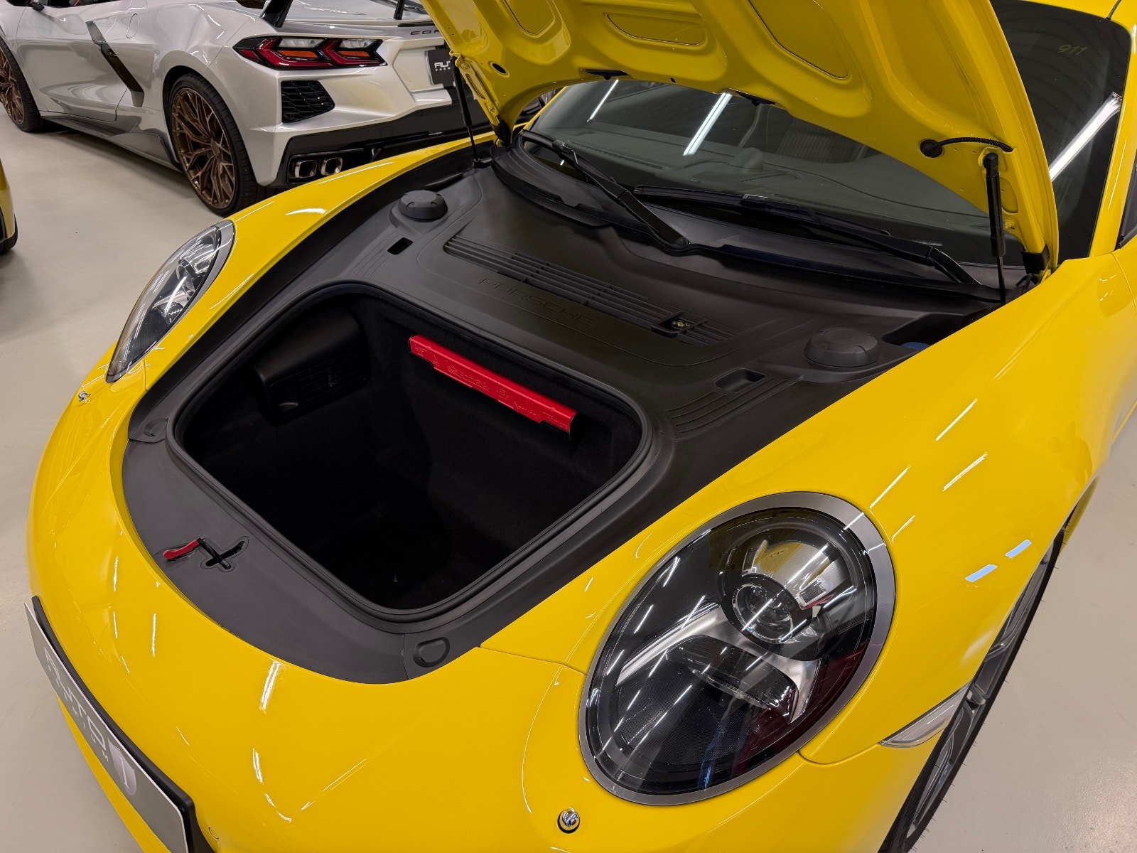 Porsche 911 Carrera PDK, 7-trins, 370ps, 2018