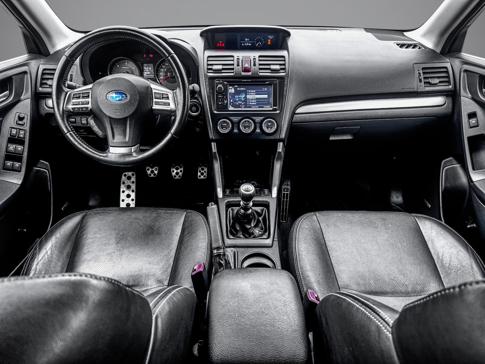 Subaru Forester 2.0 4WD Manual, 6-trins, 147ps, 2013