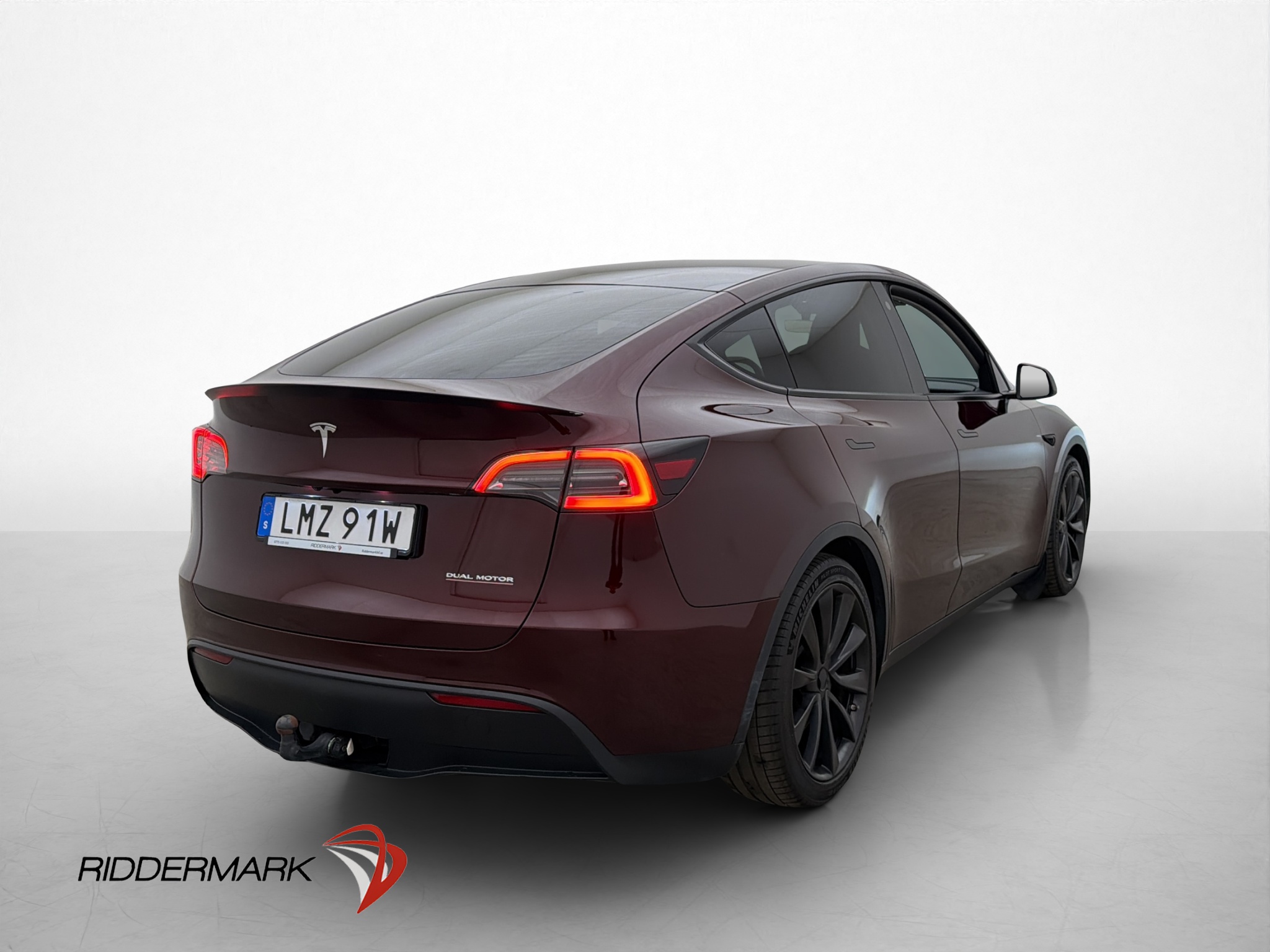 Tesla Model Y Performance, 534ps, 2024