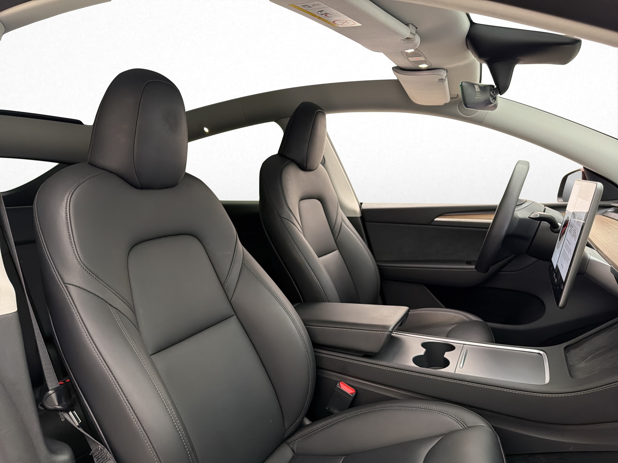 Tesla Model Y Performance, 534ps, 2024