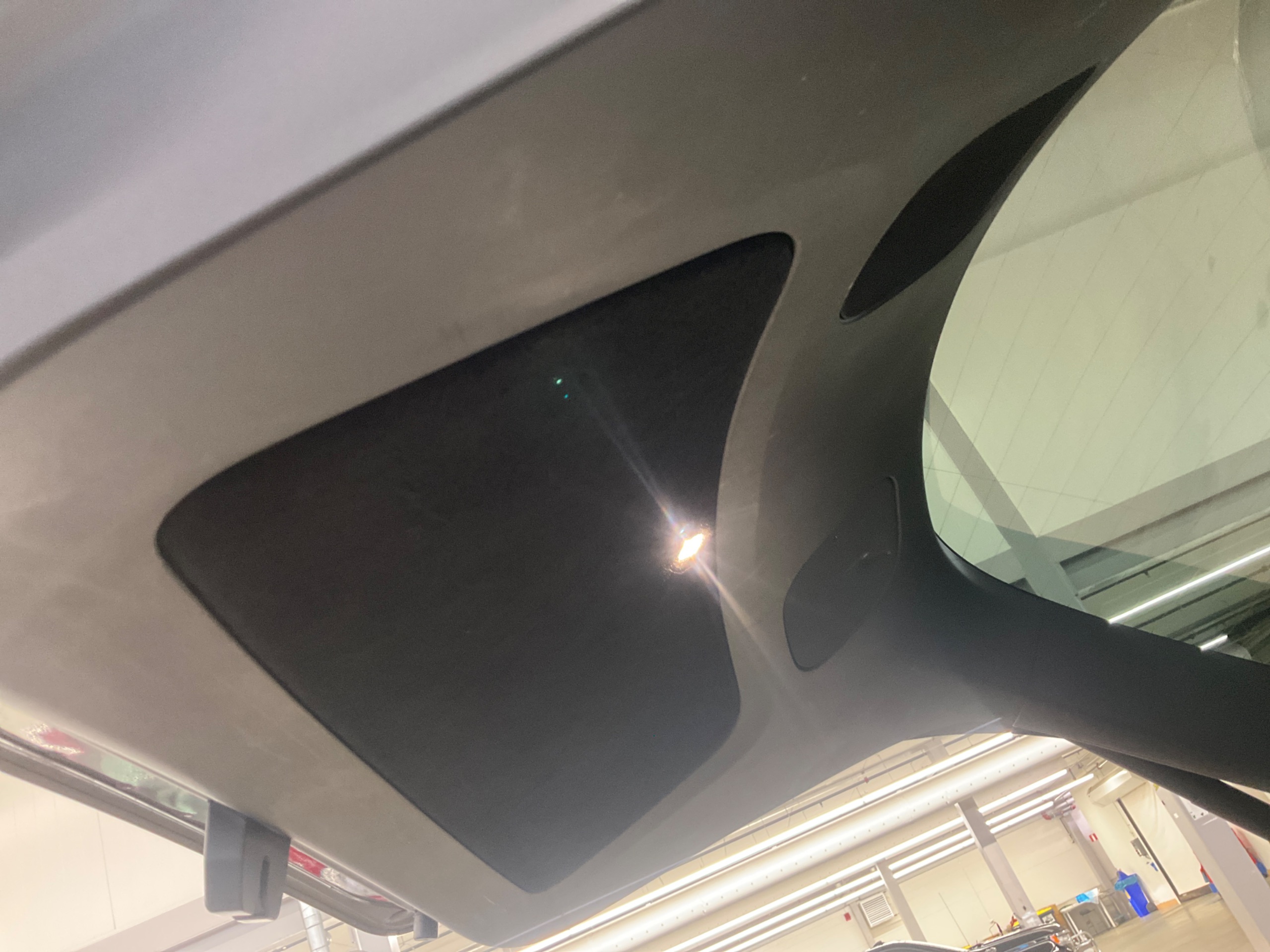 Tesla Model Y Performance, 534ps, 2024