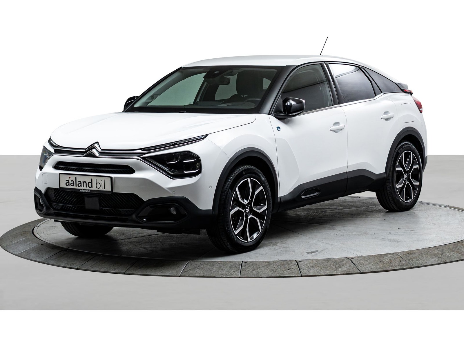 Citroën ë-C4, 136hp, 2023