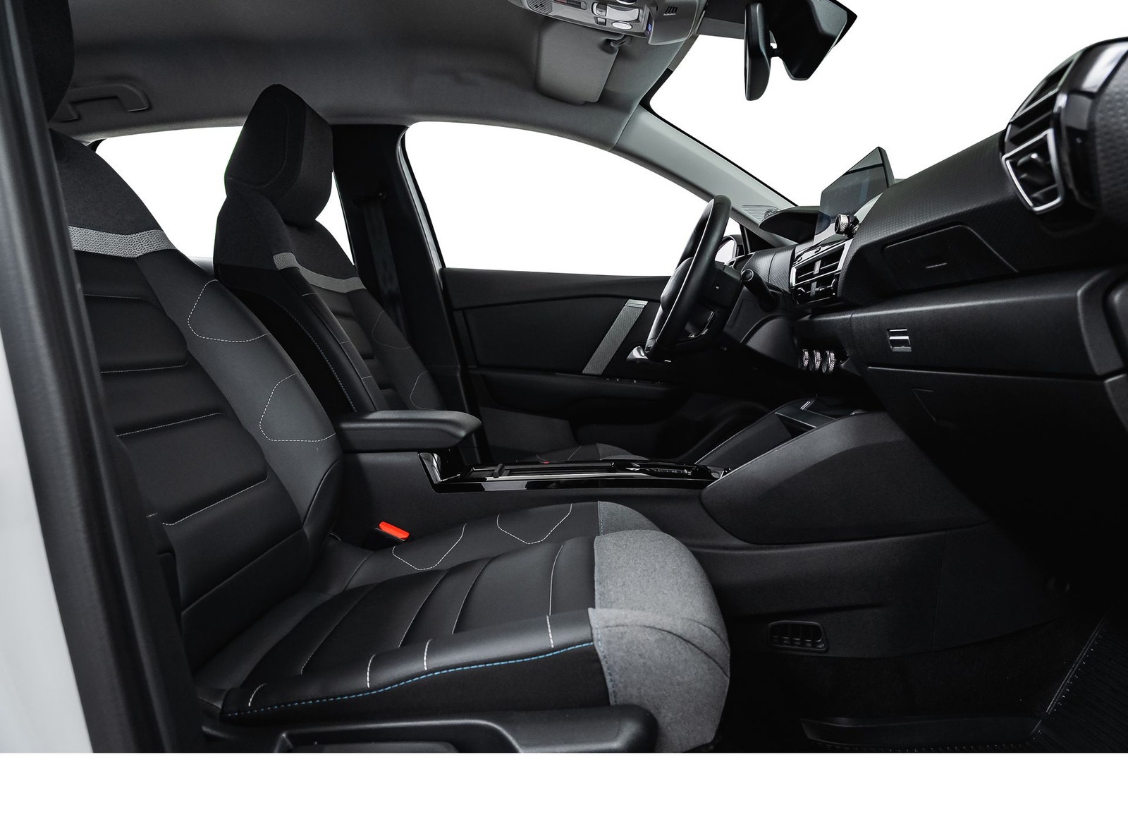 Citroën ë-C4, 136hp, 2023