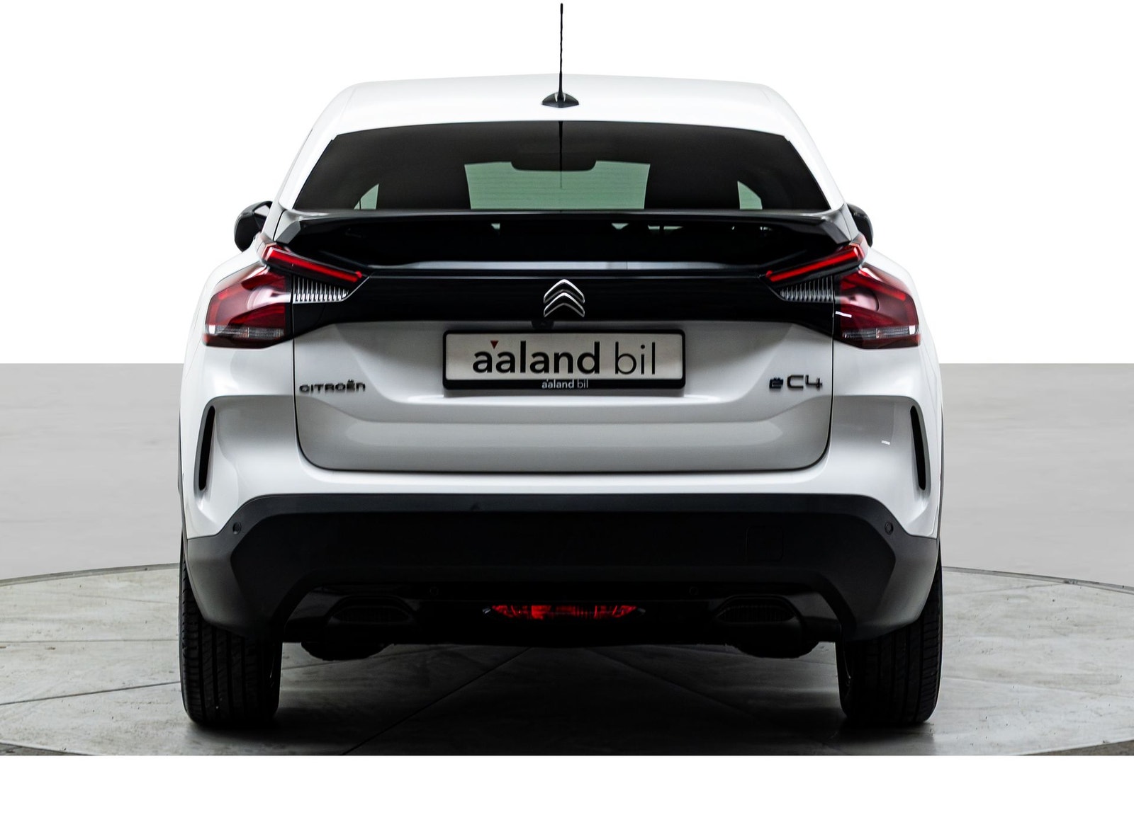 Citroën ë-C4, 136hp, 2023