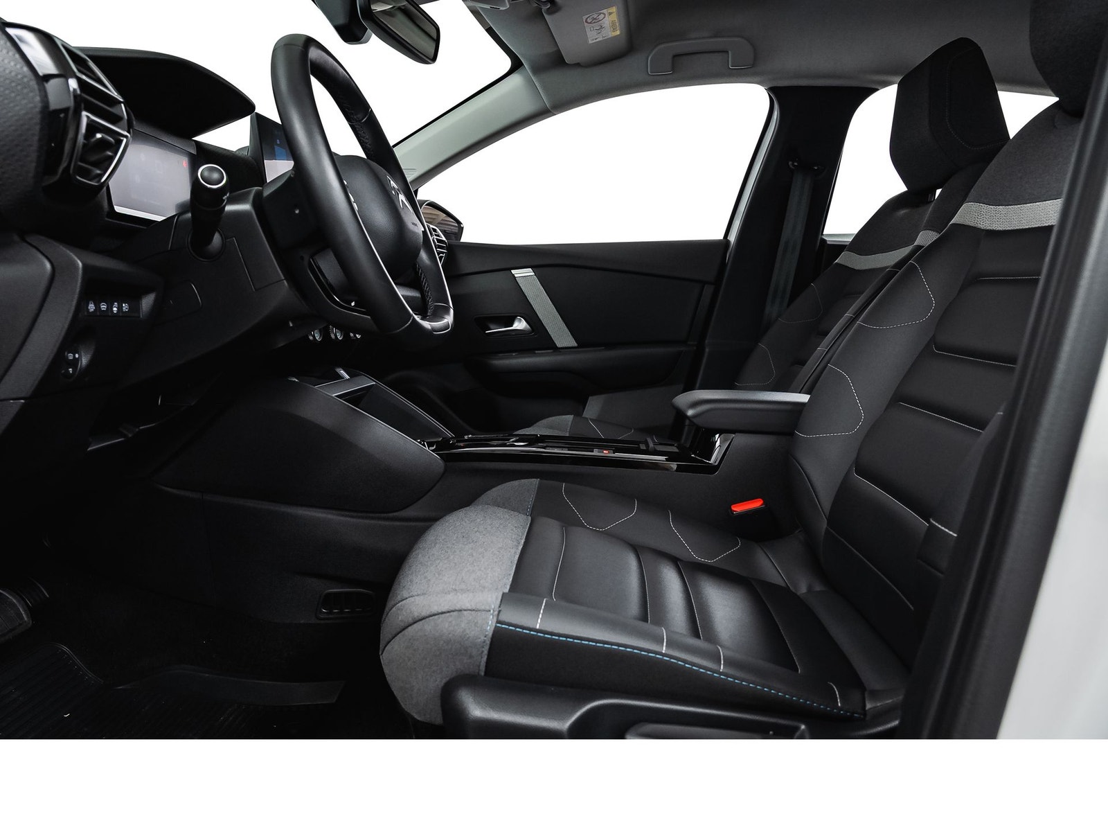 Citroën ë-C4, 136hp, 2023