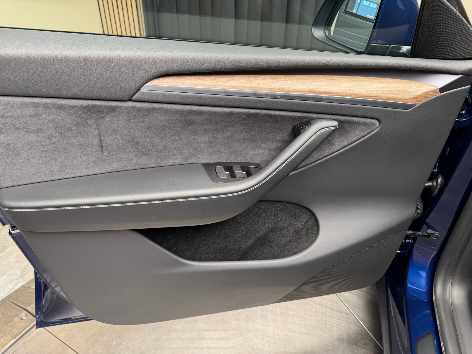 Tesla Model Y Long Range AWD, 514ps, 2024