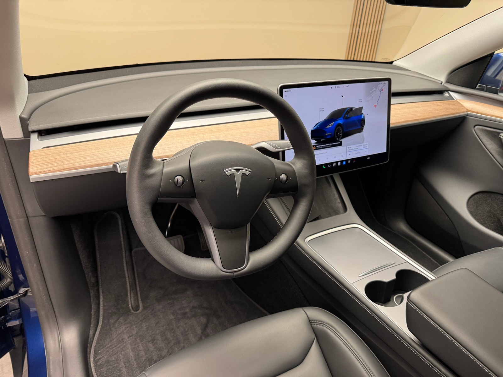 Tesla Model Y Long Range AWD, 514ps, 2024