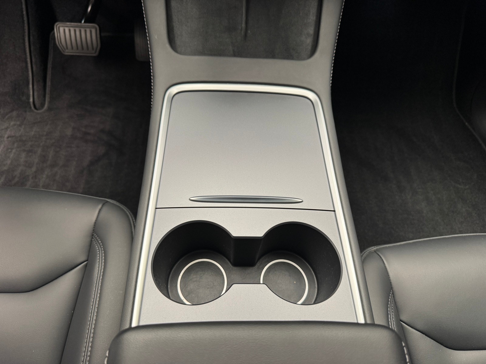 Tesla Model Y Long Range AWD, 514ps, 2024