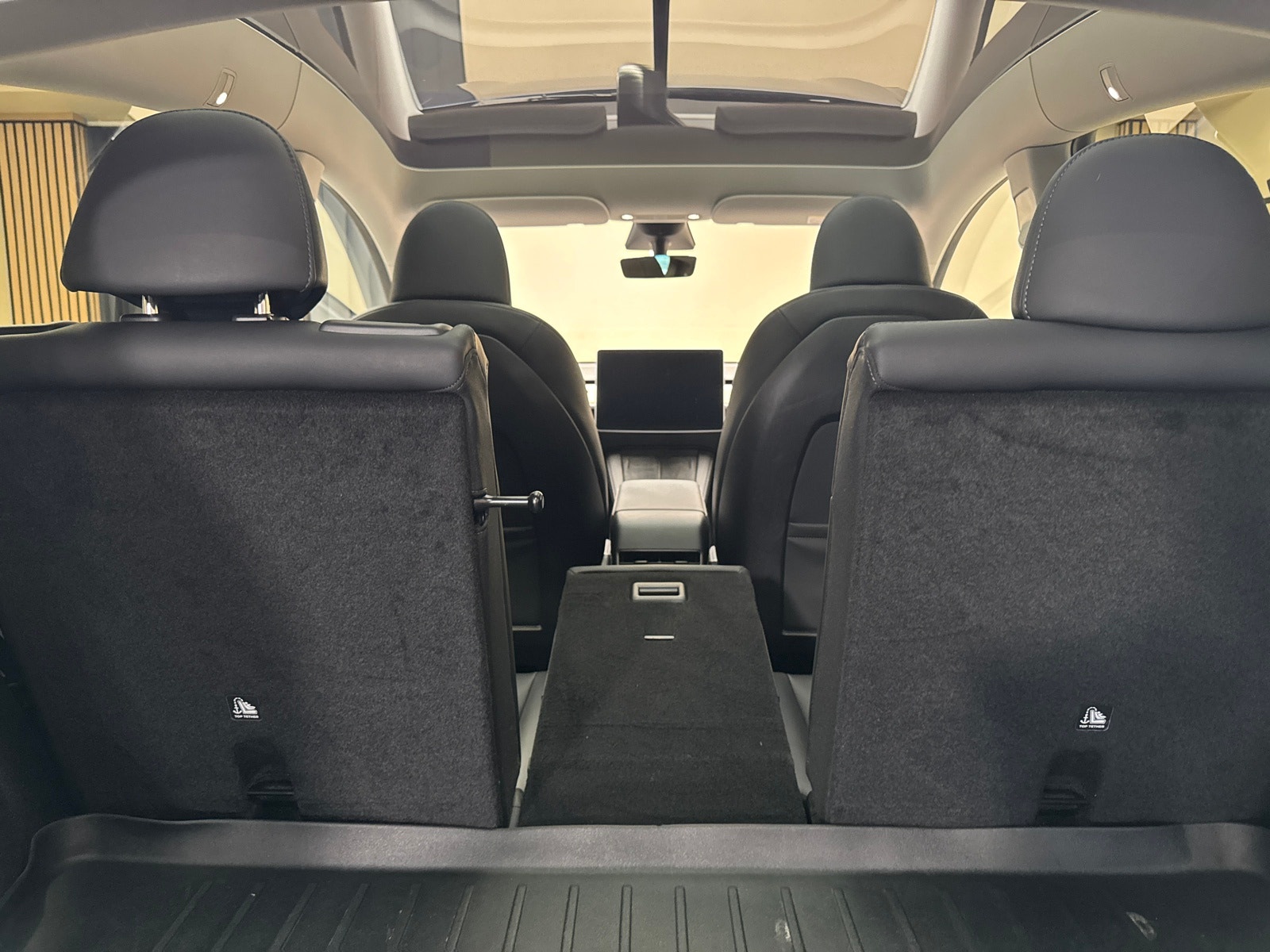 Tesla Model Y Long Range AWD, 514ps, 2024