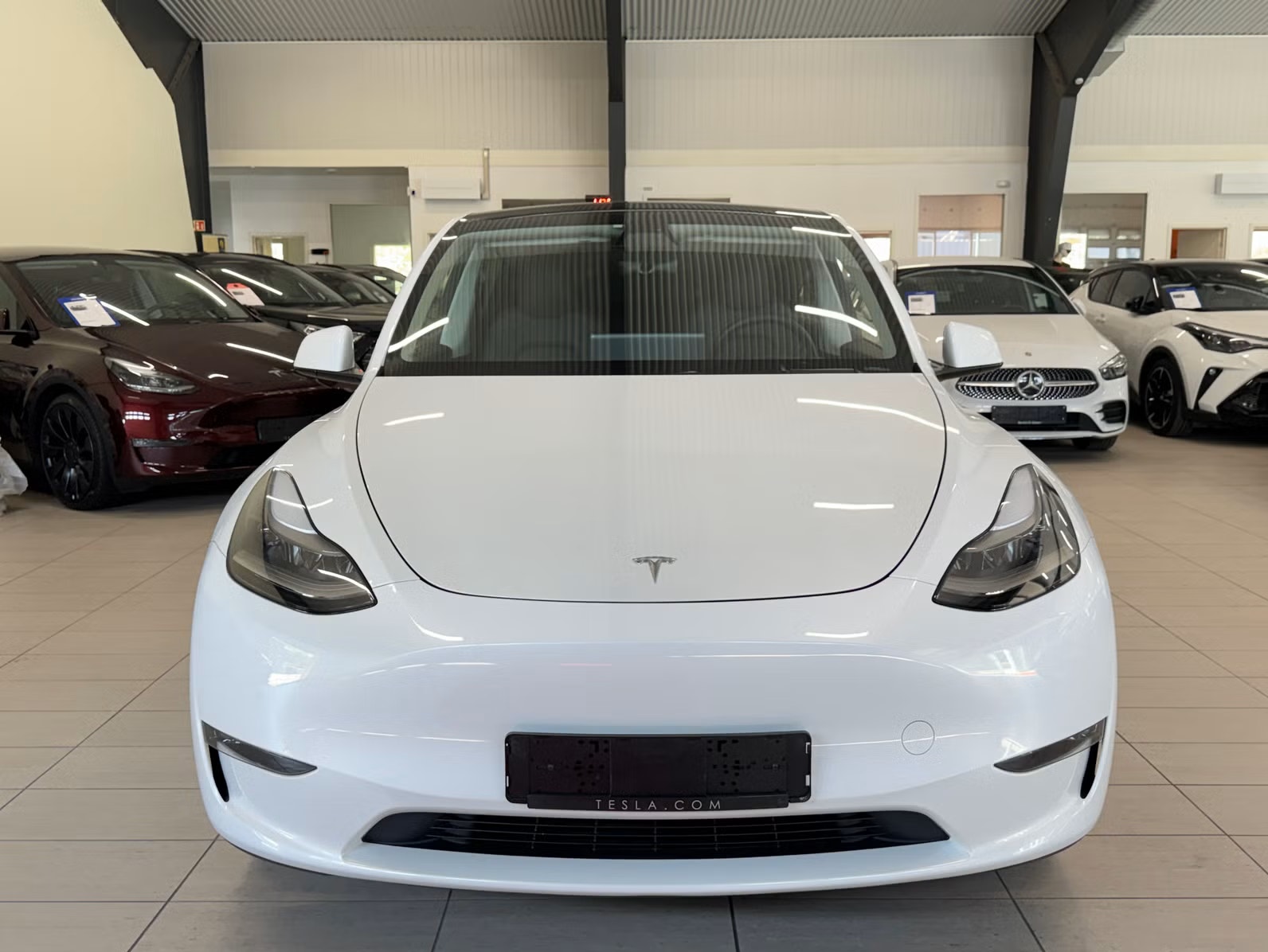 Tesla Model Y Long Range AWD, 514ps, 2023