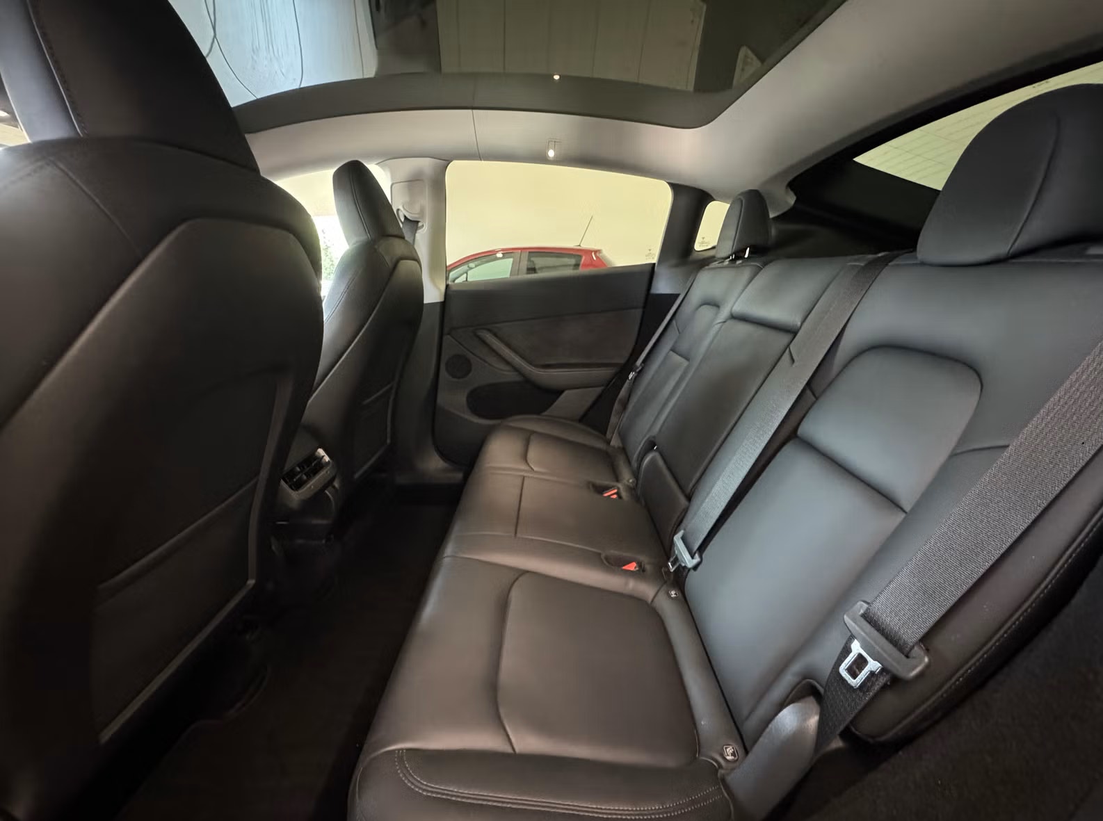 Tesla Model Y Long Range AWD, 514ps, 2023