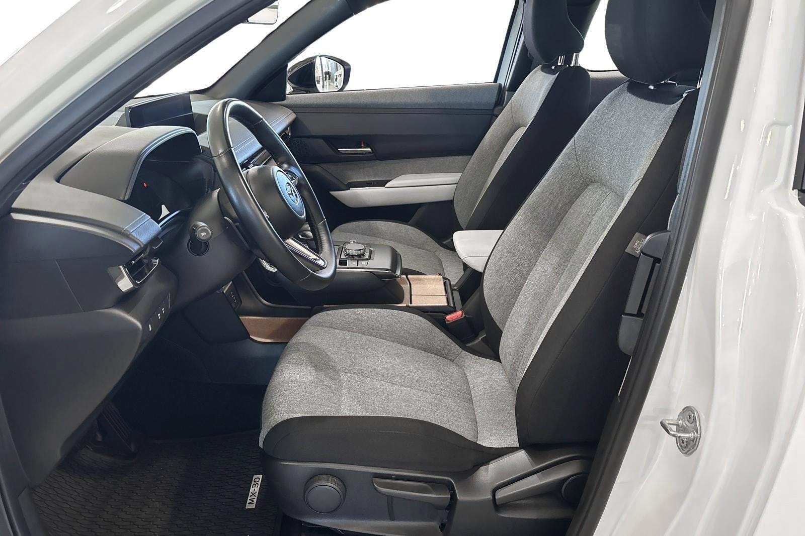 Mazda MX-30 e-Skyactiv EV, 143hp, 2023