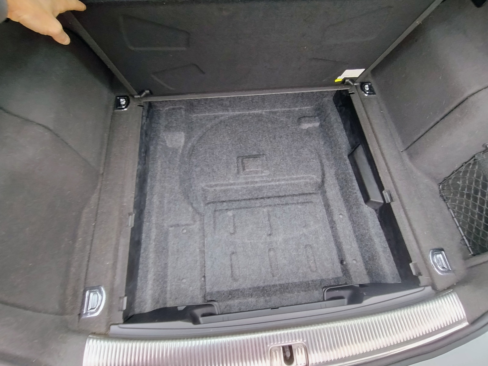 Audi Q5 2.0 TDI DPF quattro Manual, 143hp, 2011