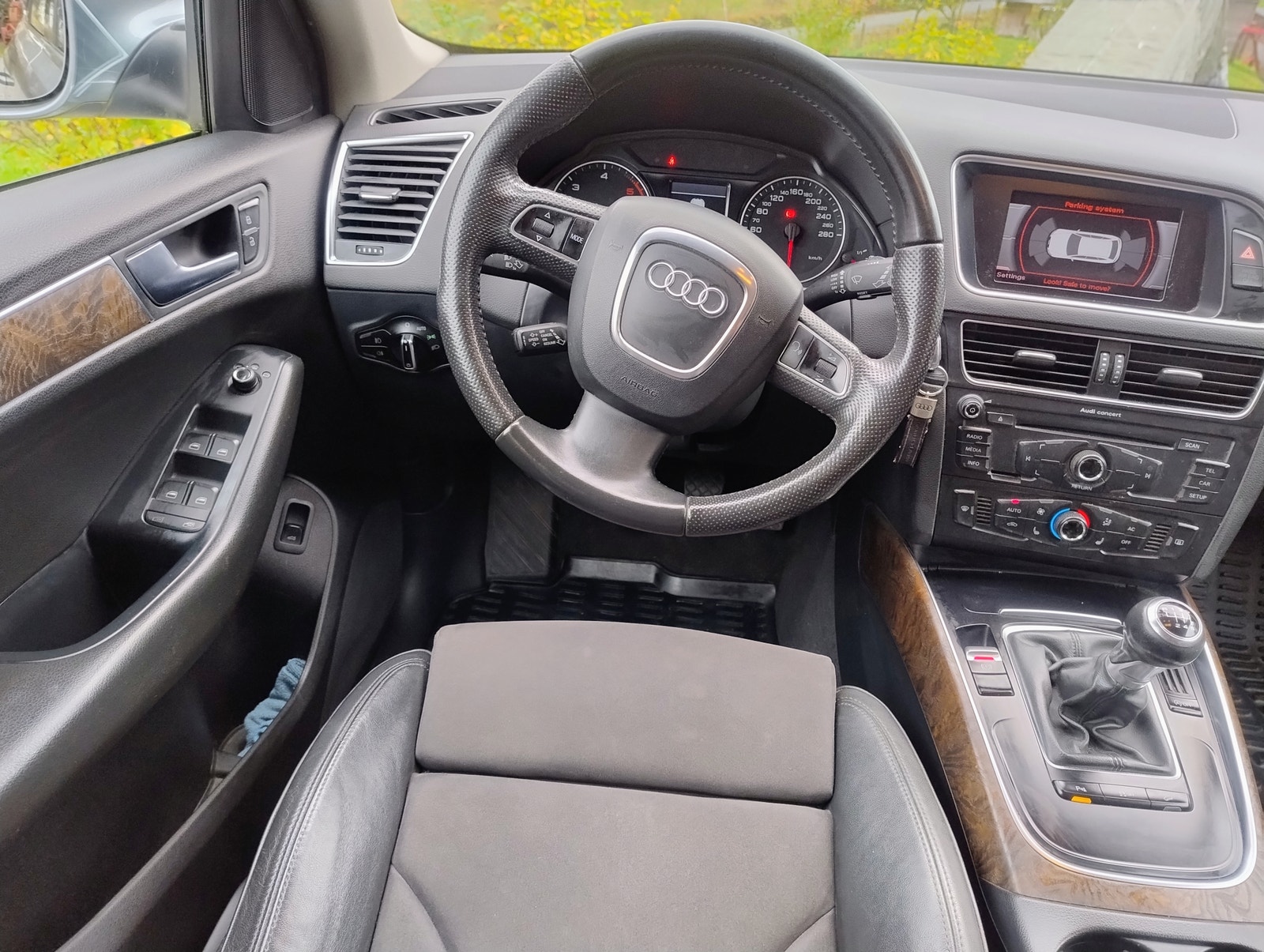 Audi Q5 2.0 TDI DPF quattro Manual, 143hp, 2011
