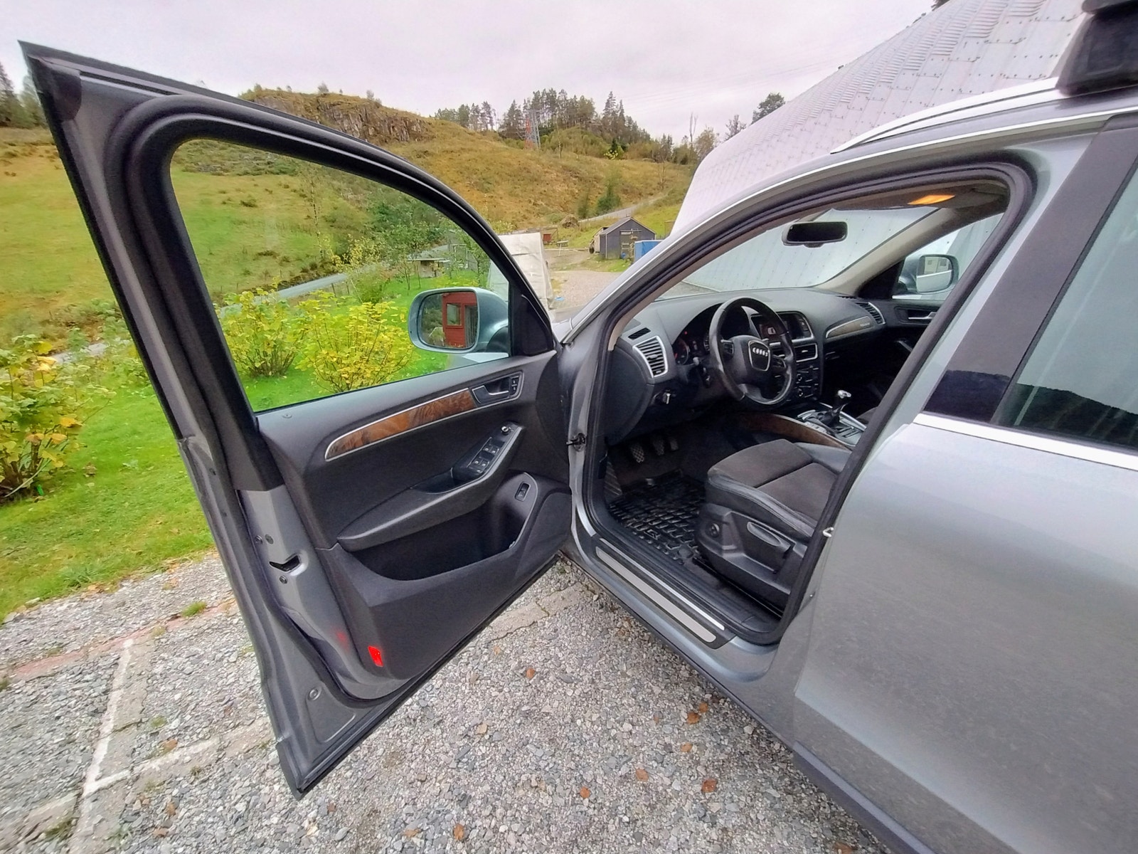Audi Q5 2.0 TDI DPF quattro Manual, 143hp, 2011