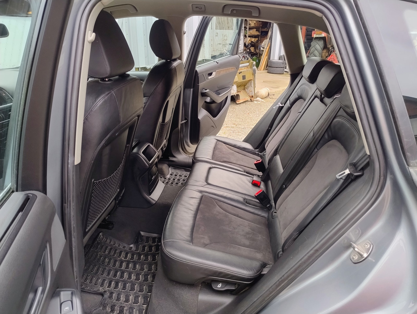 Audi Q5 2.0 TDI DPF quattro Manual, 143hp, 2011
