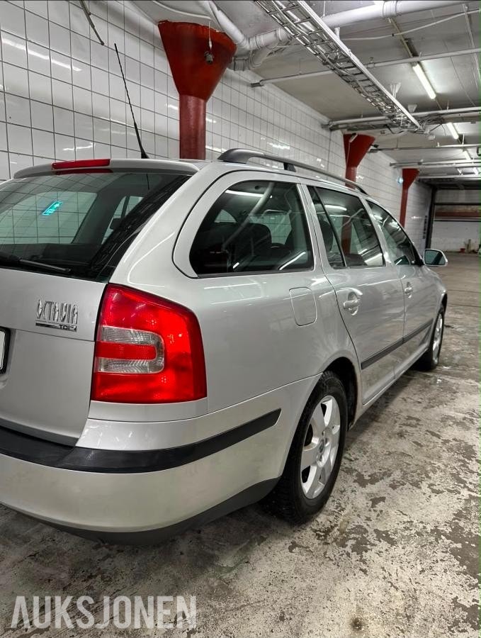 Škoda Octavia Combi 1.9 TDI 8v DSG Sequential, 6-trins, 105ps, 2007