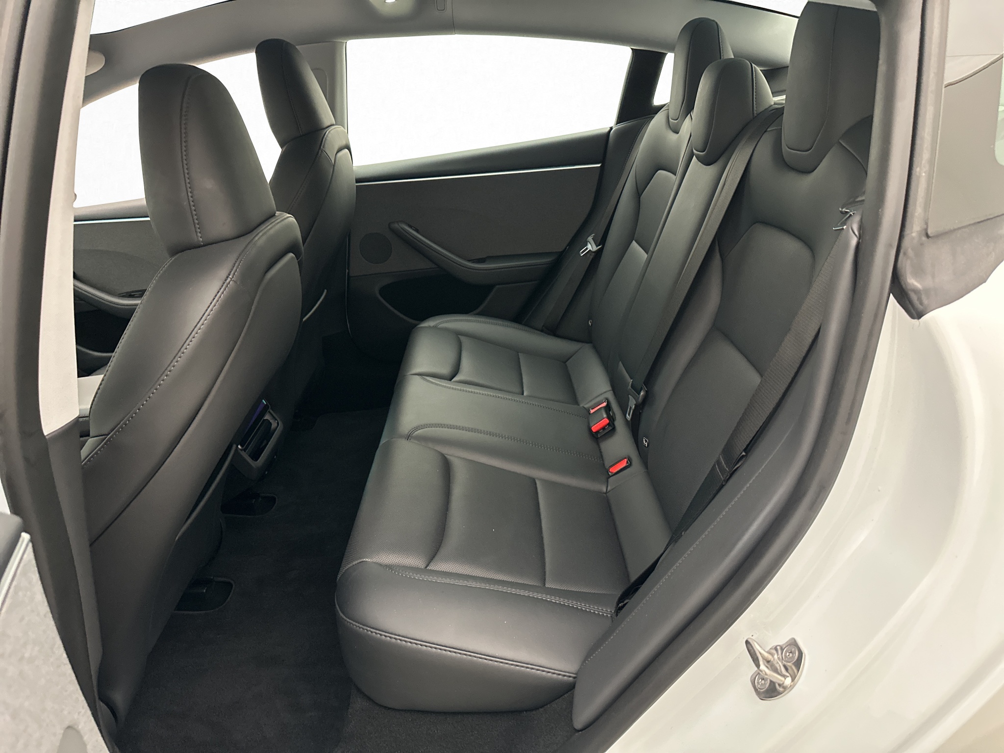 Tesla Model 3 Standard Range, 283hp, 2024