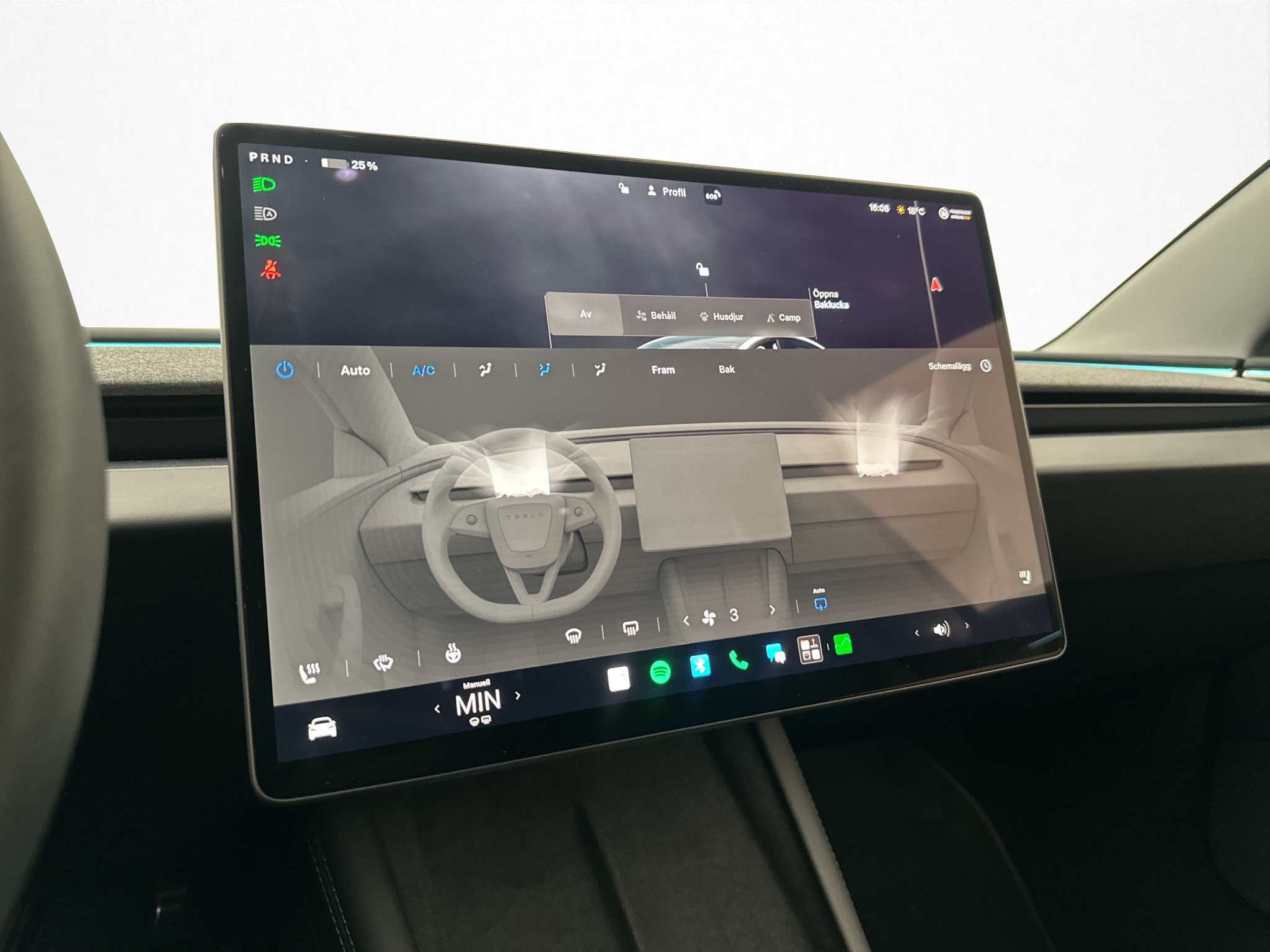 Tesla Model 3 Standard Range, 283hp, 2024